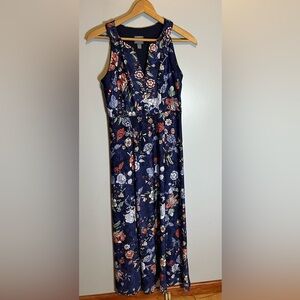 Sleeveless cinched waist maxi dress